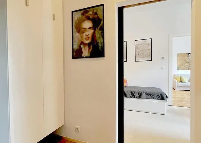Stylish - Ac Included - Self Check-in - Near Schoenbrunn Palace Apartment Vienna