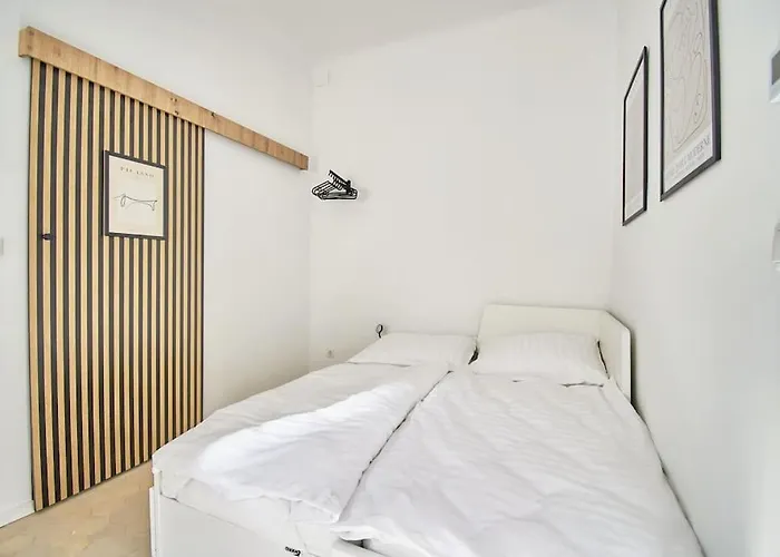 Apartment Stylish - Ac Included - Self Check-in - Near Schoenbrunn Palace Vienna